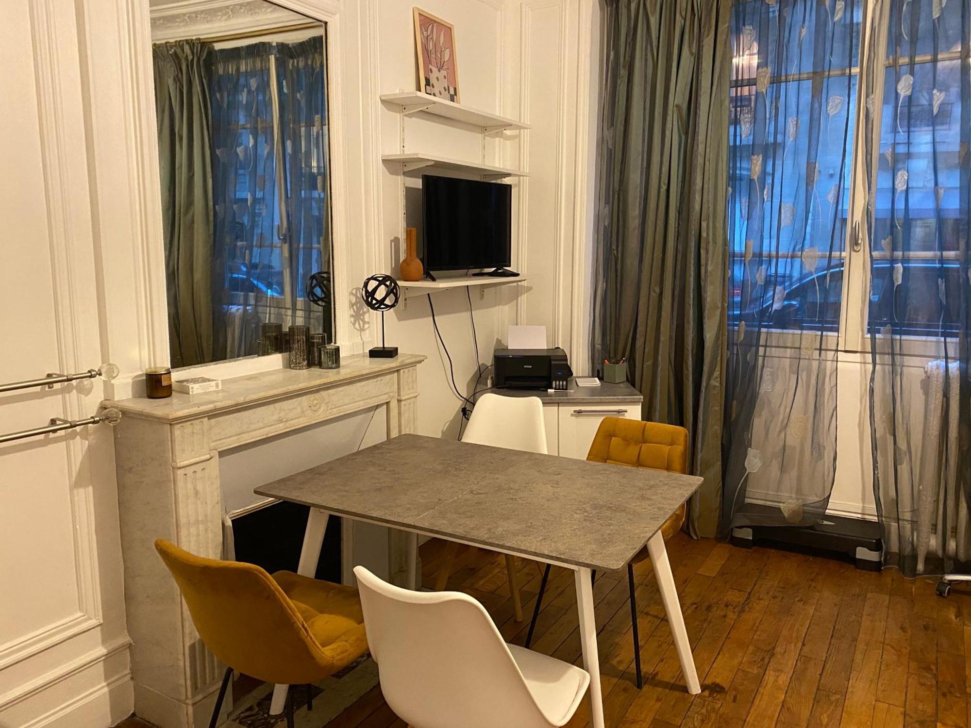 Appartement Passy Tour Eiffel パリ エクステリア 写真
